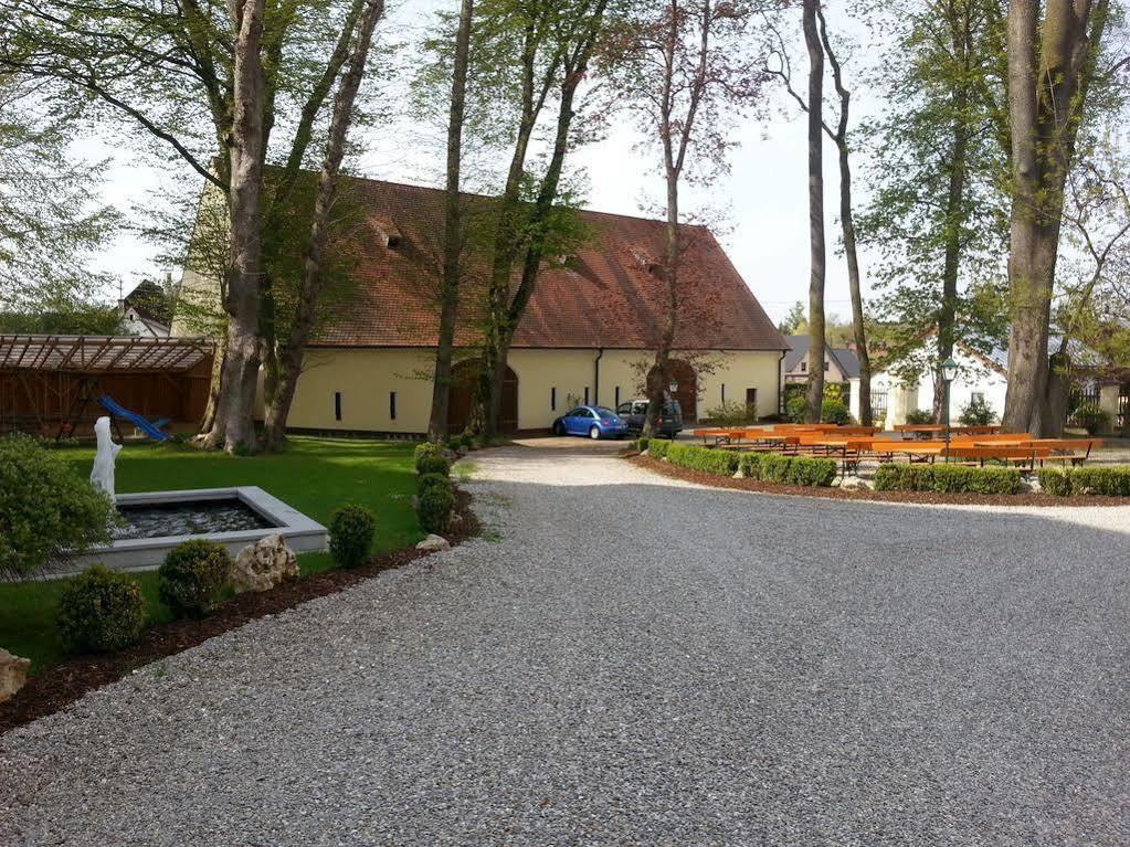 Autenrieder Brauereigasthof Ichenhausen Esterno foto