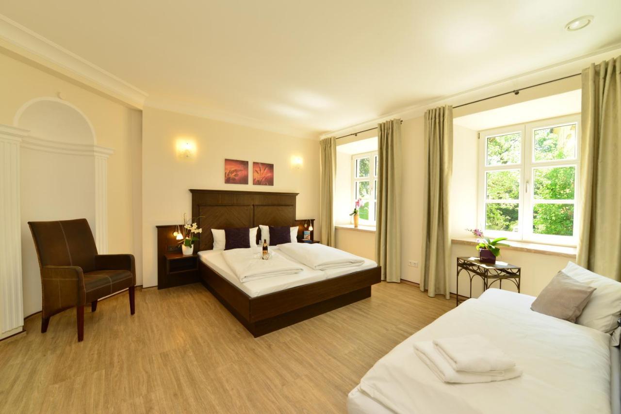 Autenrieder Brauereigasthof Ichenhausen Esterno foto